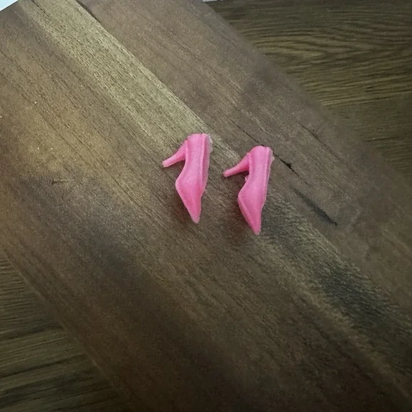 Barbie doll shoes dark pink pumps heels - Picture 3 of 5